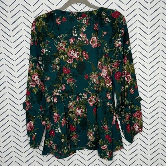 Counterparts Green Floral Boho Blouse with Ruffle Sleeves Size XL - Picture 2 of 7